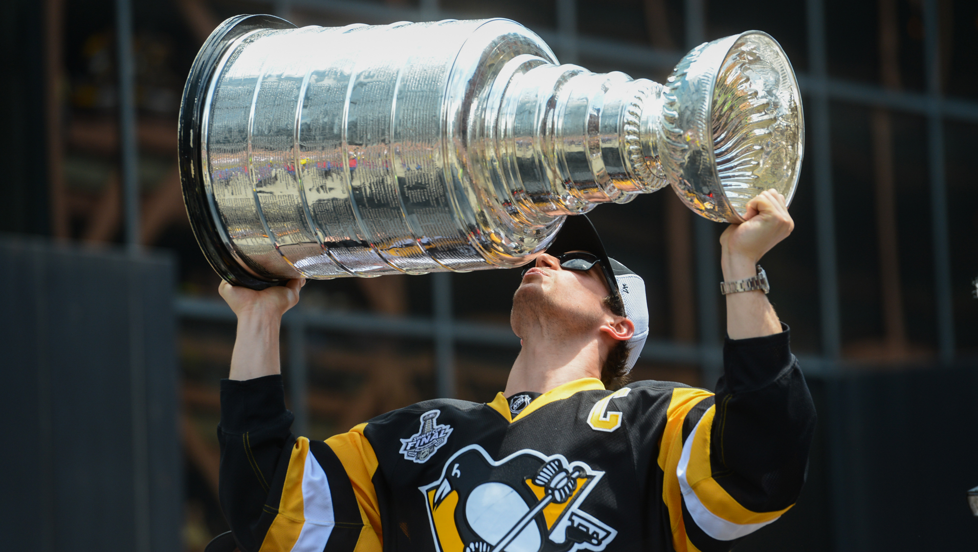 Relive excitement of Penguins' Stanley Cup victory parade