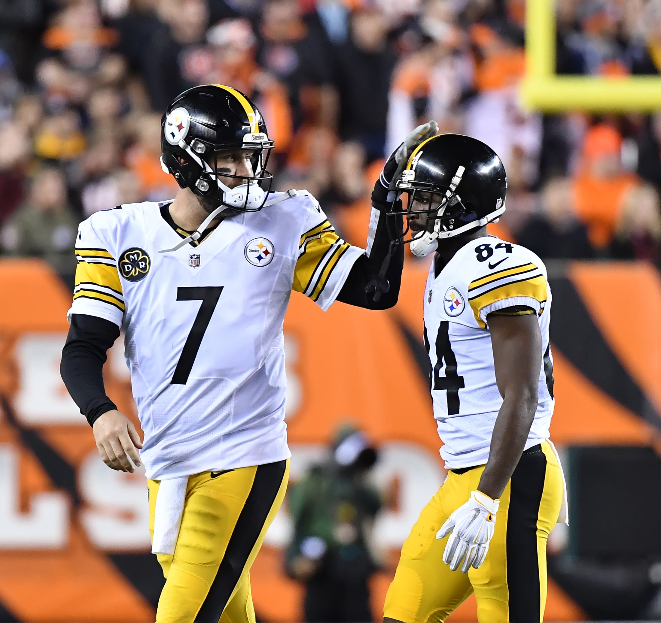 Steelers Battle The Bengals In Cincinnati, To Win 23-20, December 4 ...