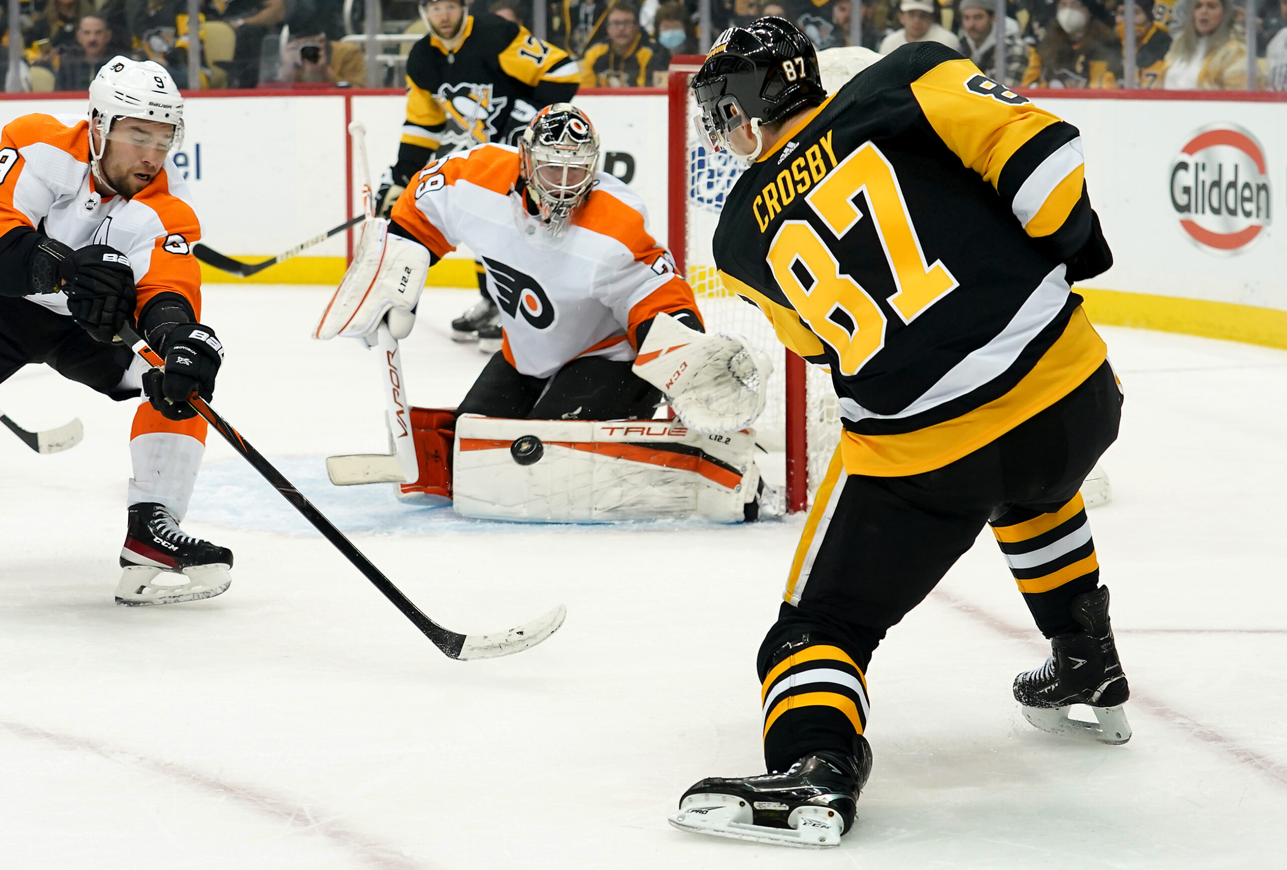 Sidney Crosby Scores His 500th Goal Tonight – Pittsburgh: In Focus